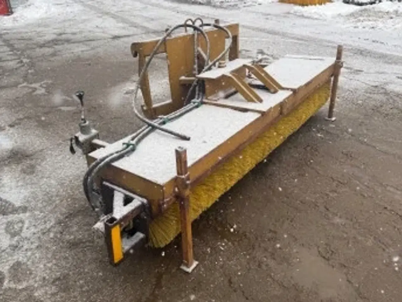 Billede 4 - Hydraulik fejekost