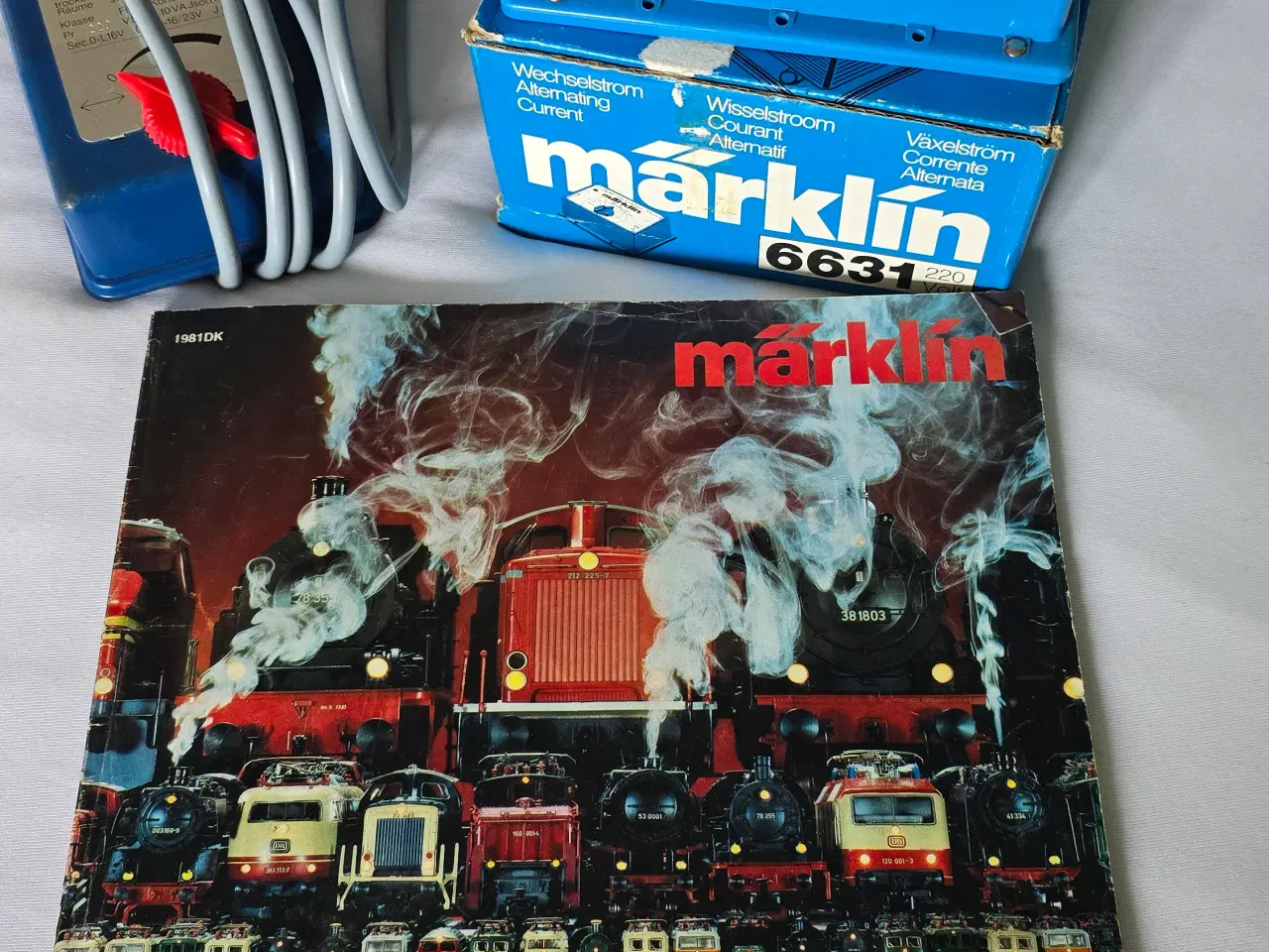 Billede 8 - Märklin tog, vogne, huse, mennesker, biler