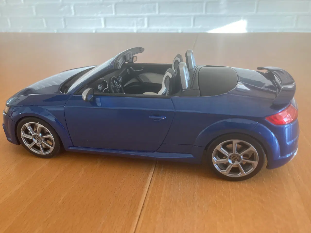 Billede 3 - Audi TT RS 1:18