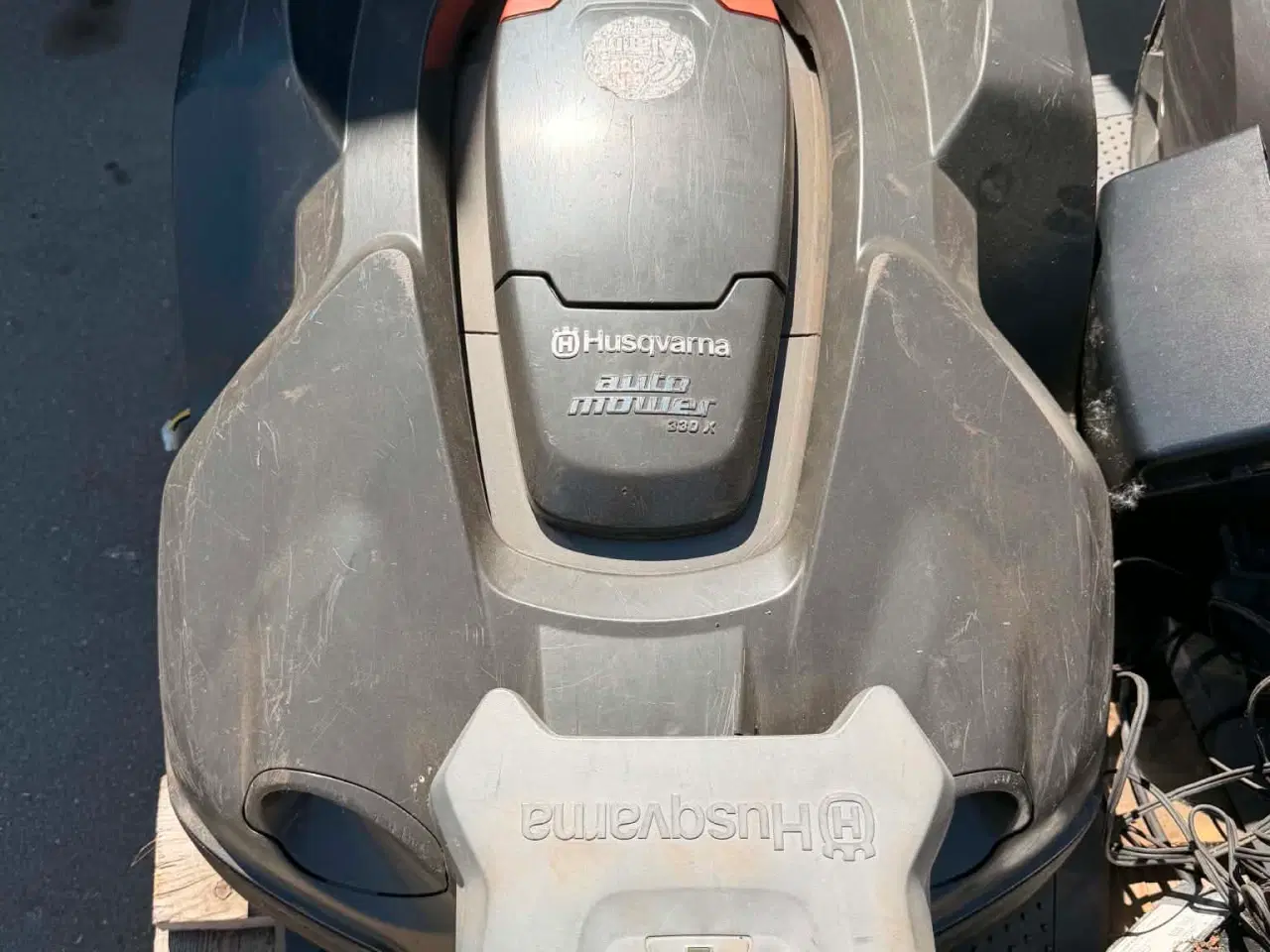 Billede 1 - Husqvarna Automower 330X robotplæneklippe