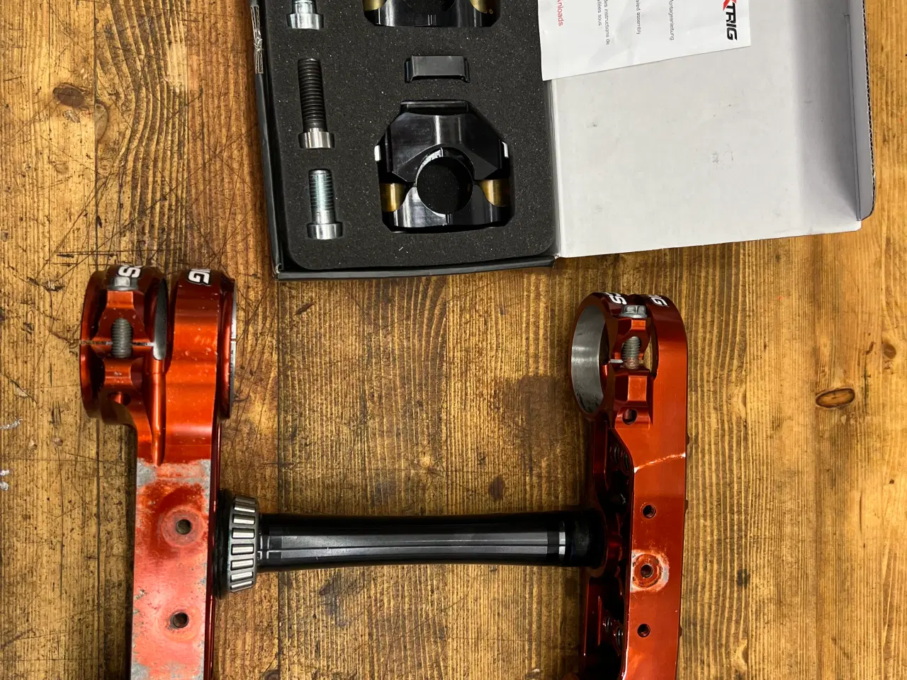 Billede 2 - Ktm xtrig triple clamp