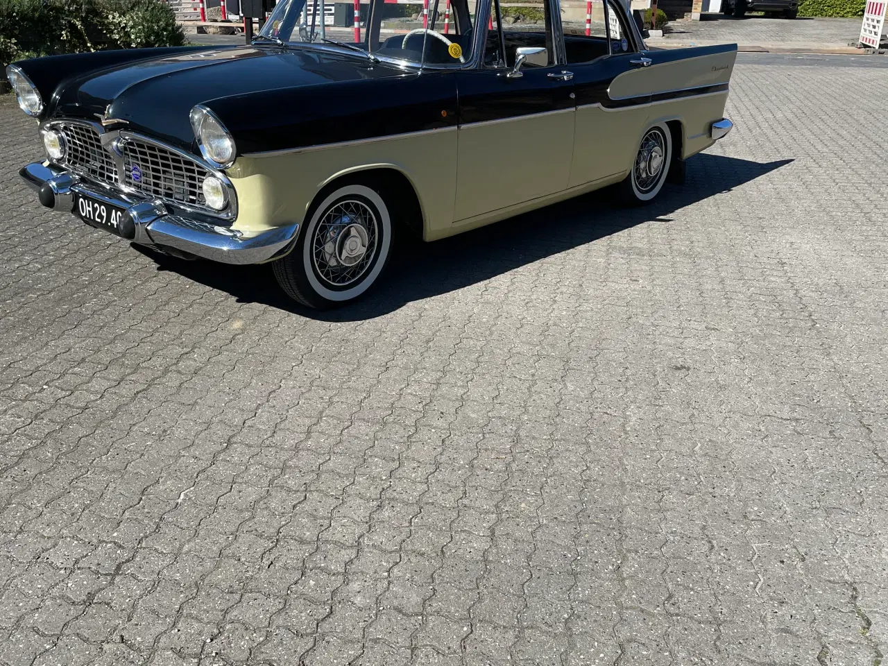 Billede 5 - Simca Vedette Chambord V8 årg 1958.