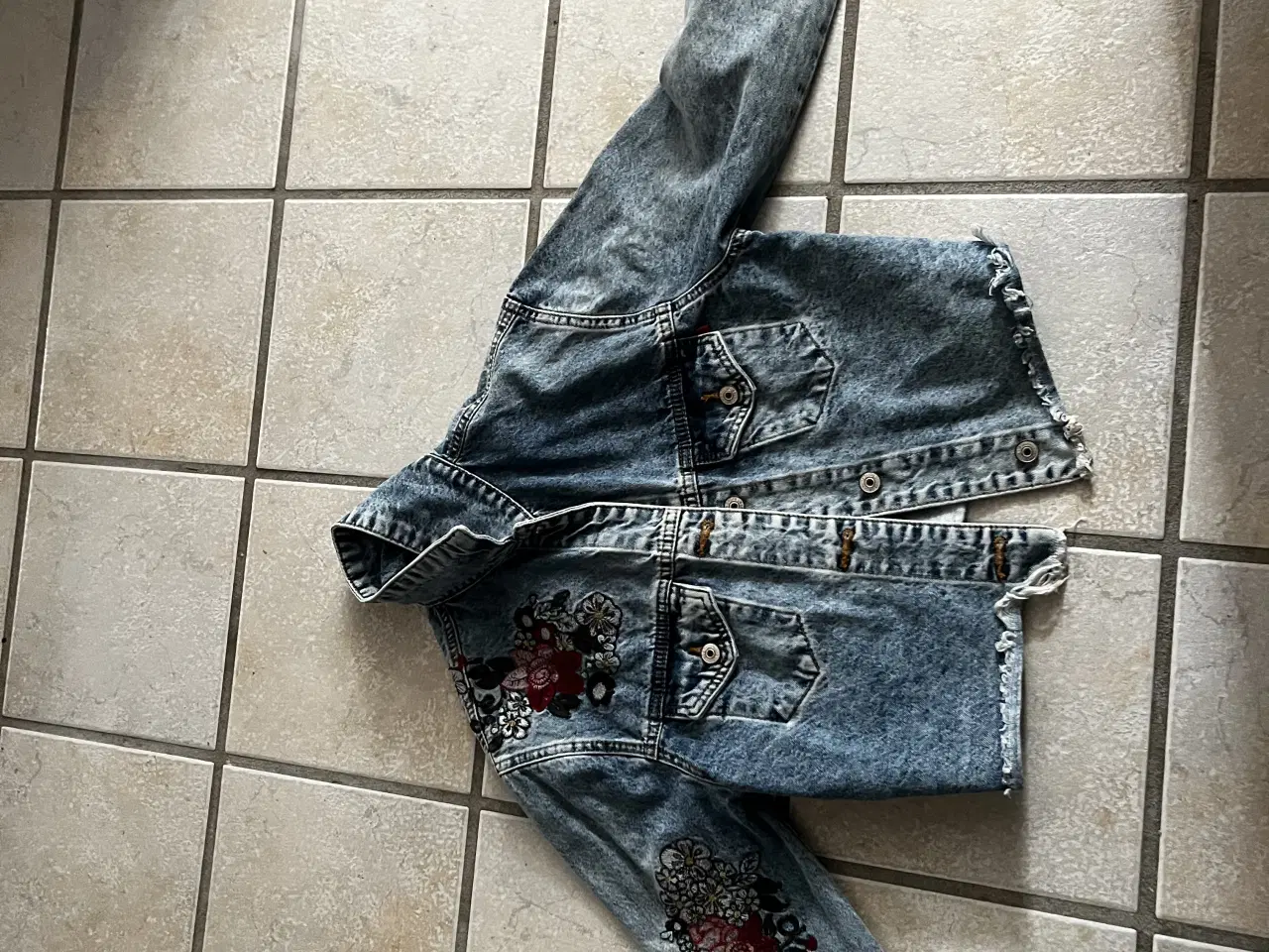 Billede 3 - Cowboyjakke med broderier