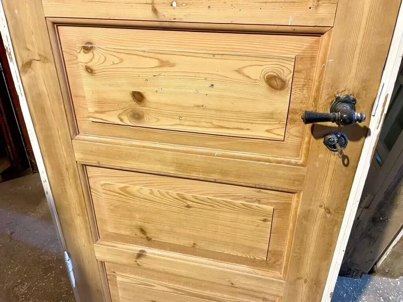 Billede 4 - Original fyldningsdør m. glasparti og karm