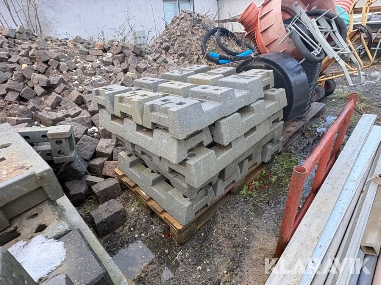 Billede 11 - Byggepladshegn med fødder 30 styk