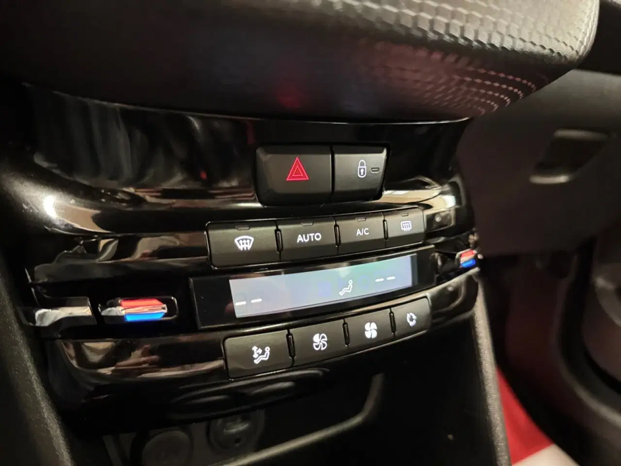 Billede 11 - Peugeot 2008 1,2 e-THP 110 Allure Sky