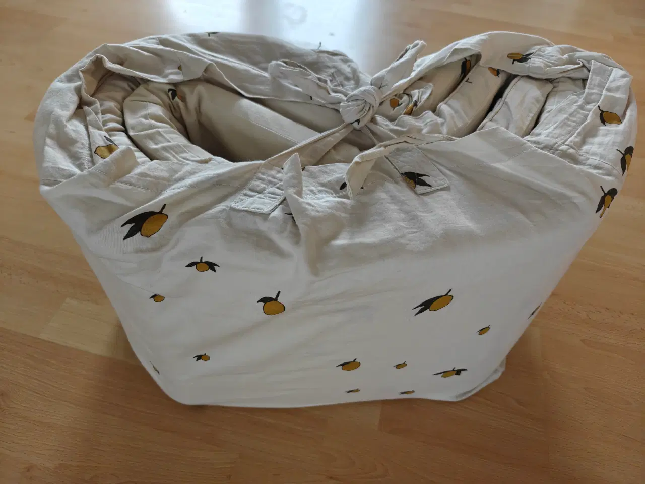 Billede 1 - Sengerand som ny