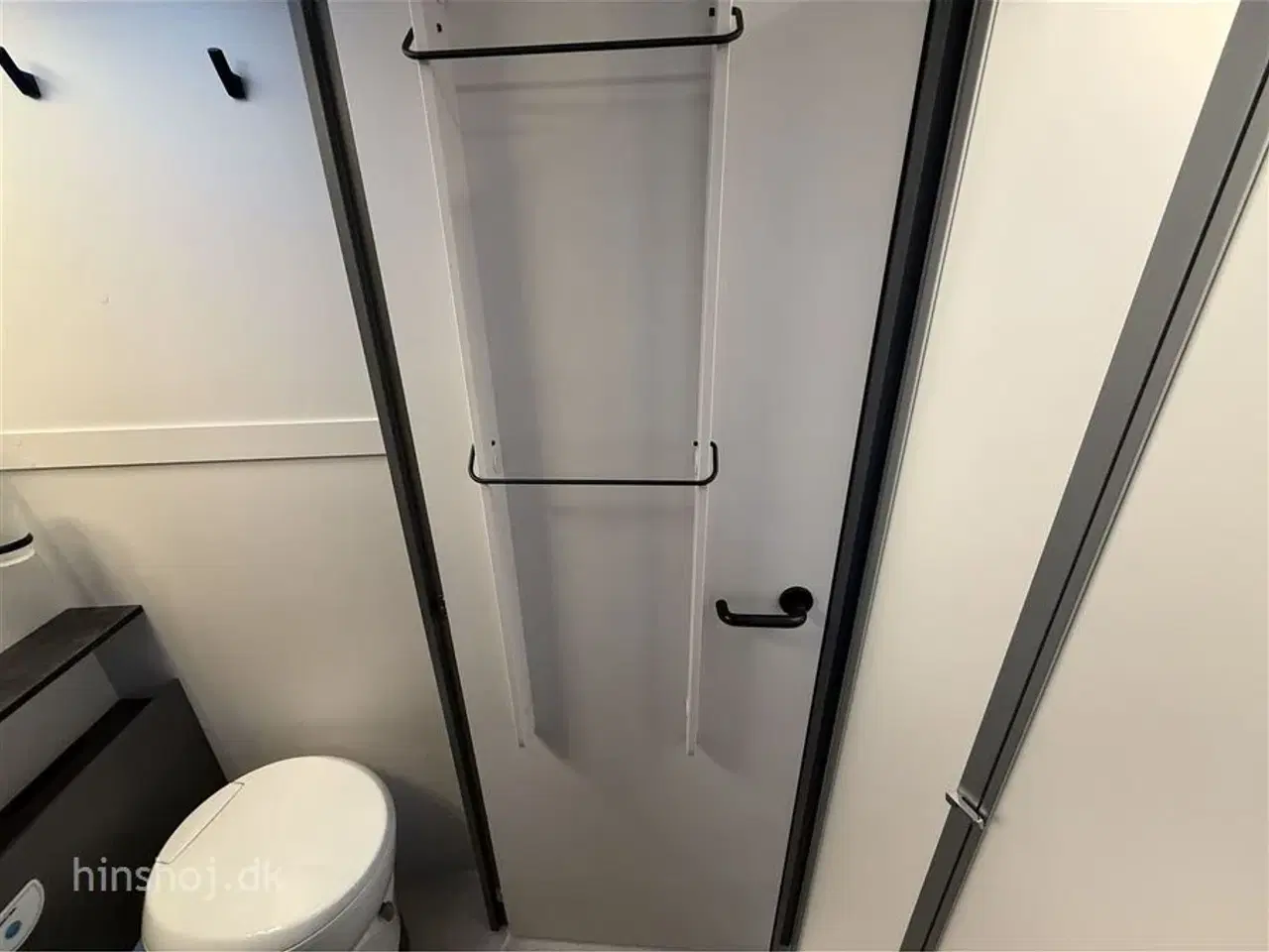 Billede 11 - 2026 - Etrusco I 7400 QBC Scandic Edition   Etrusco by Hymer er Italiensk Elegance og Komfort fra Hinshøj Caravan