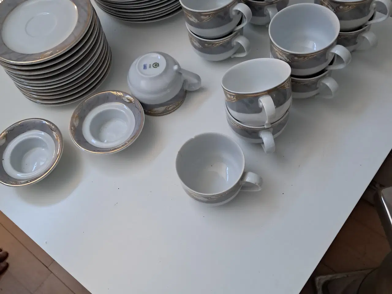 Billede 8 - Grå Magnolia Royal Copenhagen