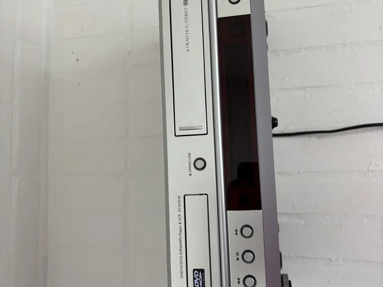 Billede 5 - VHS og DVD afspiller i et, sælges. 