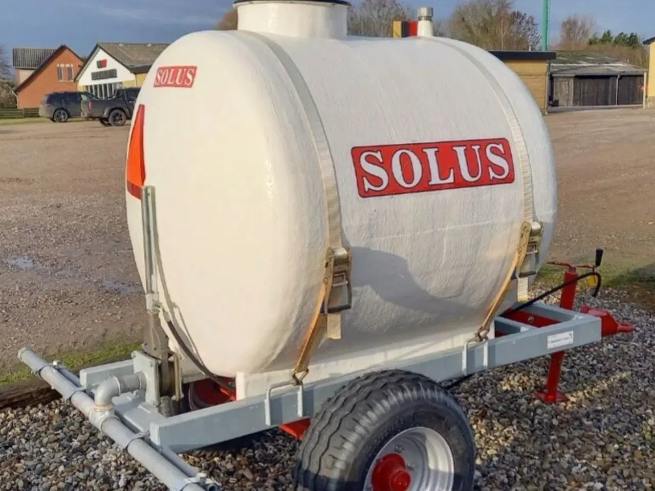 Billede 4 - Solus 2000 l. vandvogn m. spredebom.