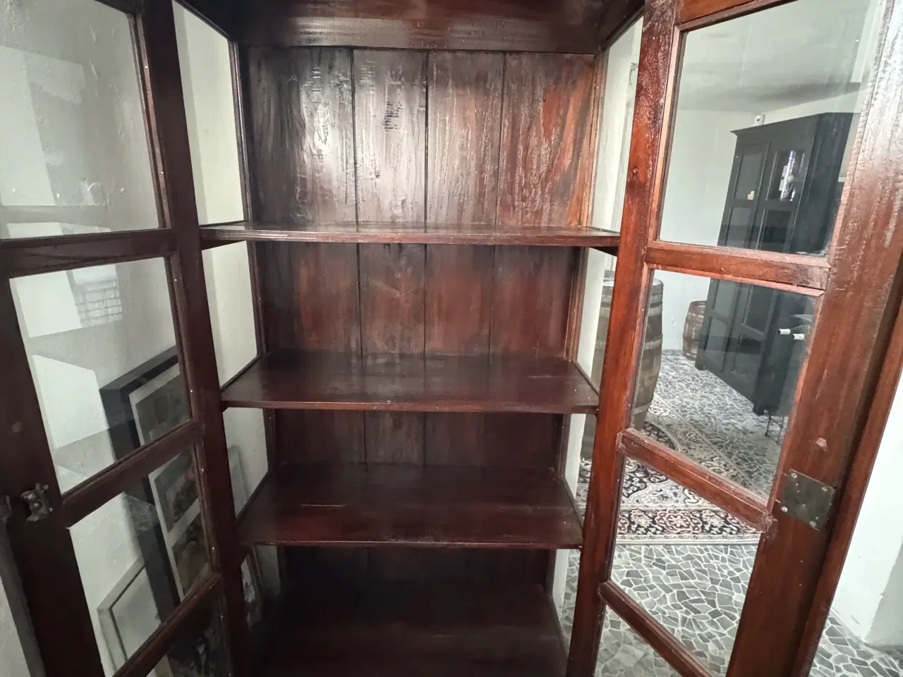 Billede 4 - Vitrineskab