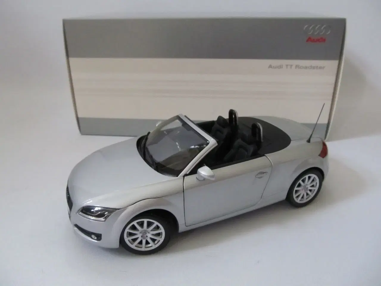 Billede 1 - 2007 Audi TT Roadster 1:18