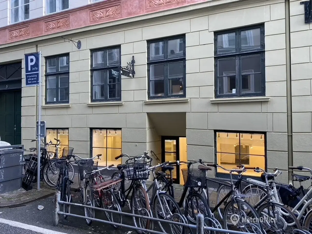 Billede 1 - Super charmerende butikslokale i københavns hyggeligeste gade