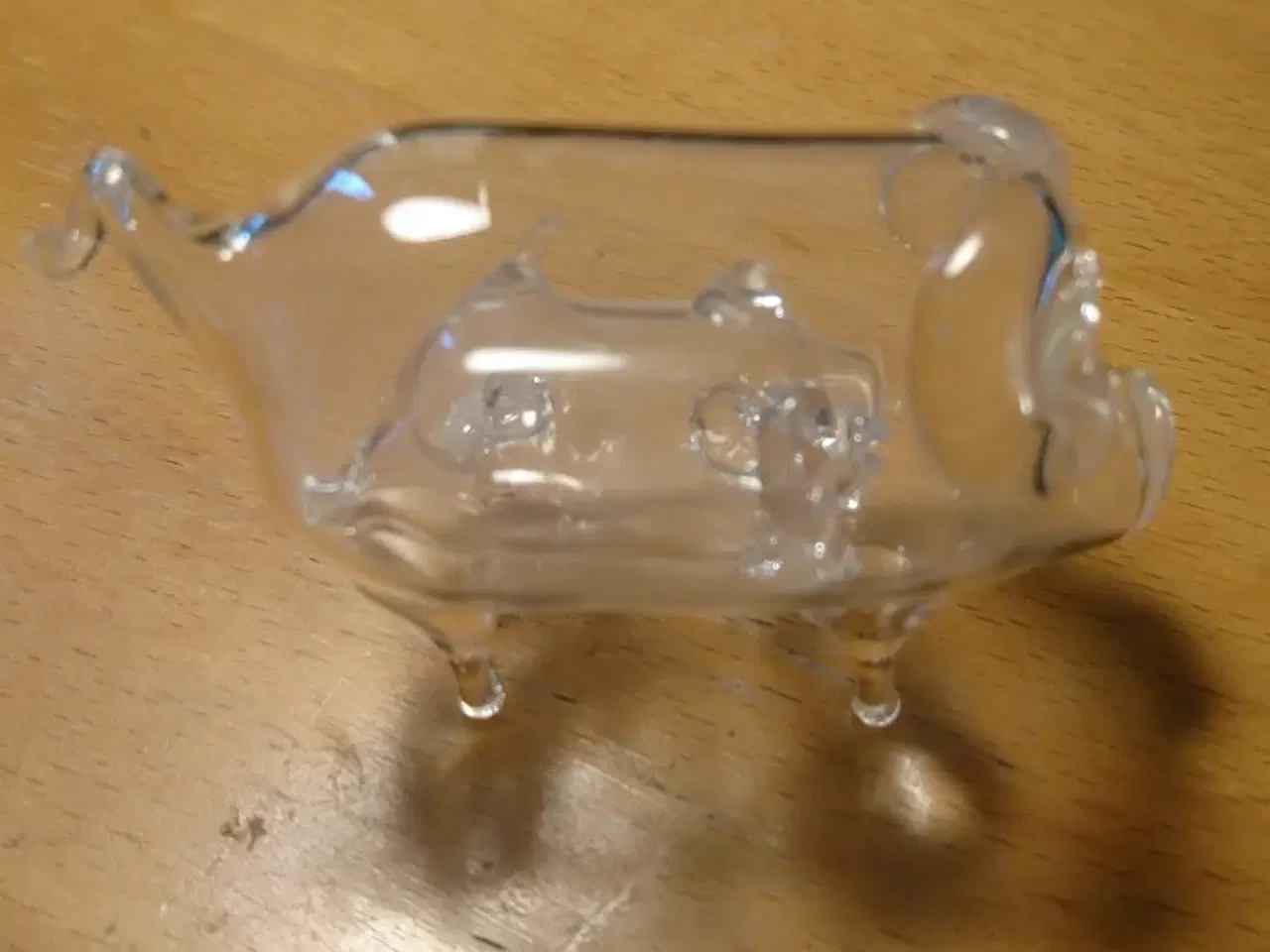 Billede 5 - Glasgris med mindre glasgris inden i