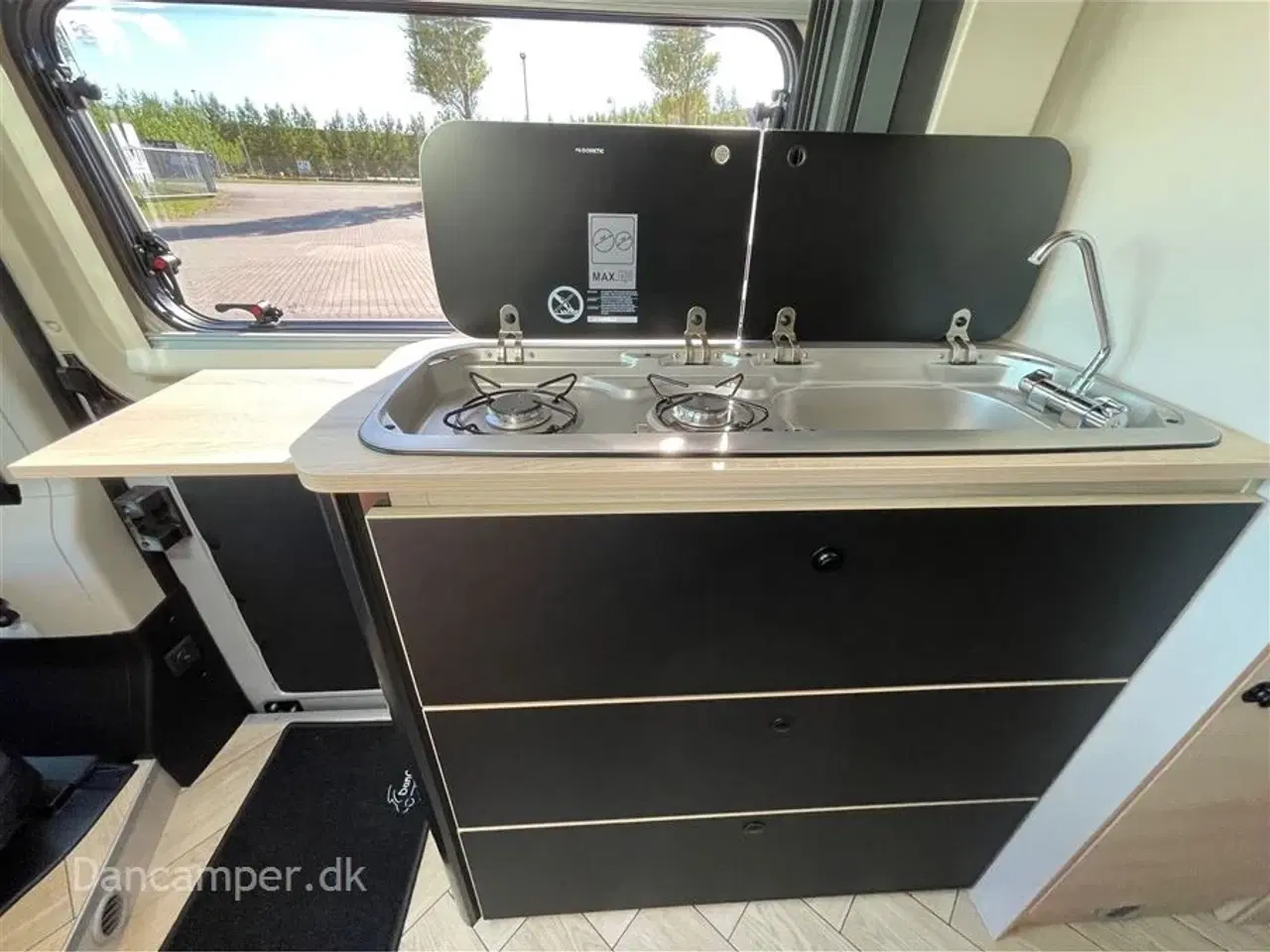 Billede 14 - 2025 - Chausson V697 Sport Line   MESSEPRIS kr. 875.400,- SPAR kr. 17.000,- Super vintercamper, 140 HK, 9-trins automatgear, Tilbehørs-, Connect-, Pack Look- og Artic pakke.