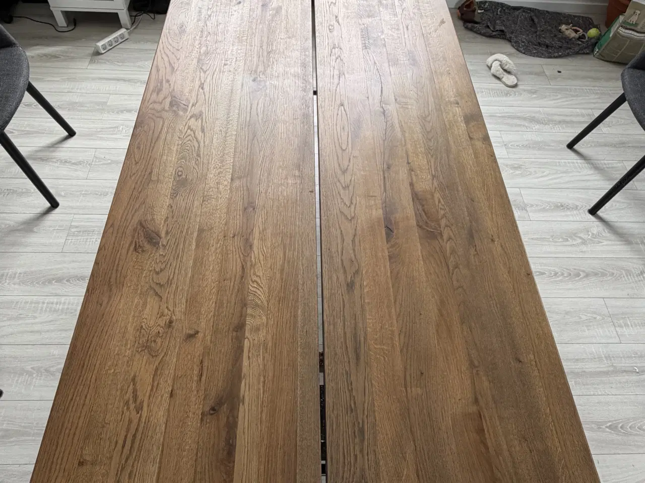 Billede 5 - Stort spisebord i træ med sorte ben