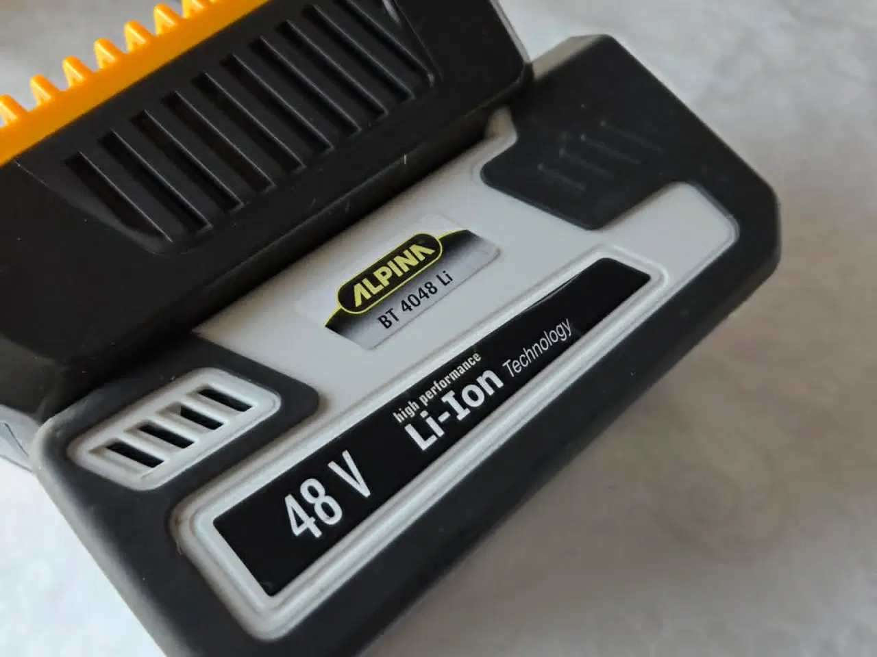 Billede 1 - Batteridrevet plæneklipper
