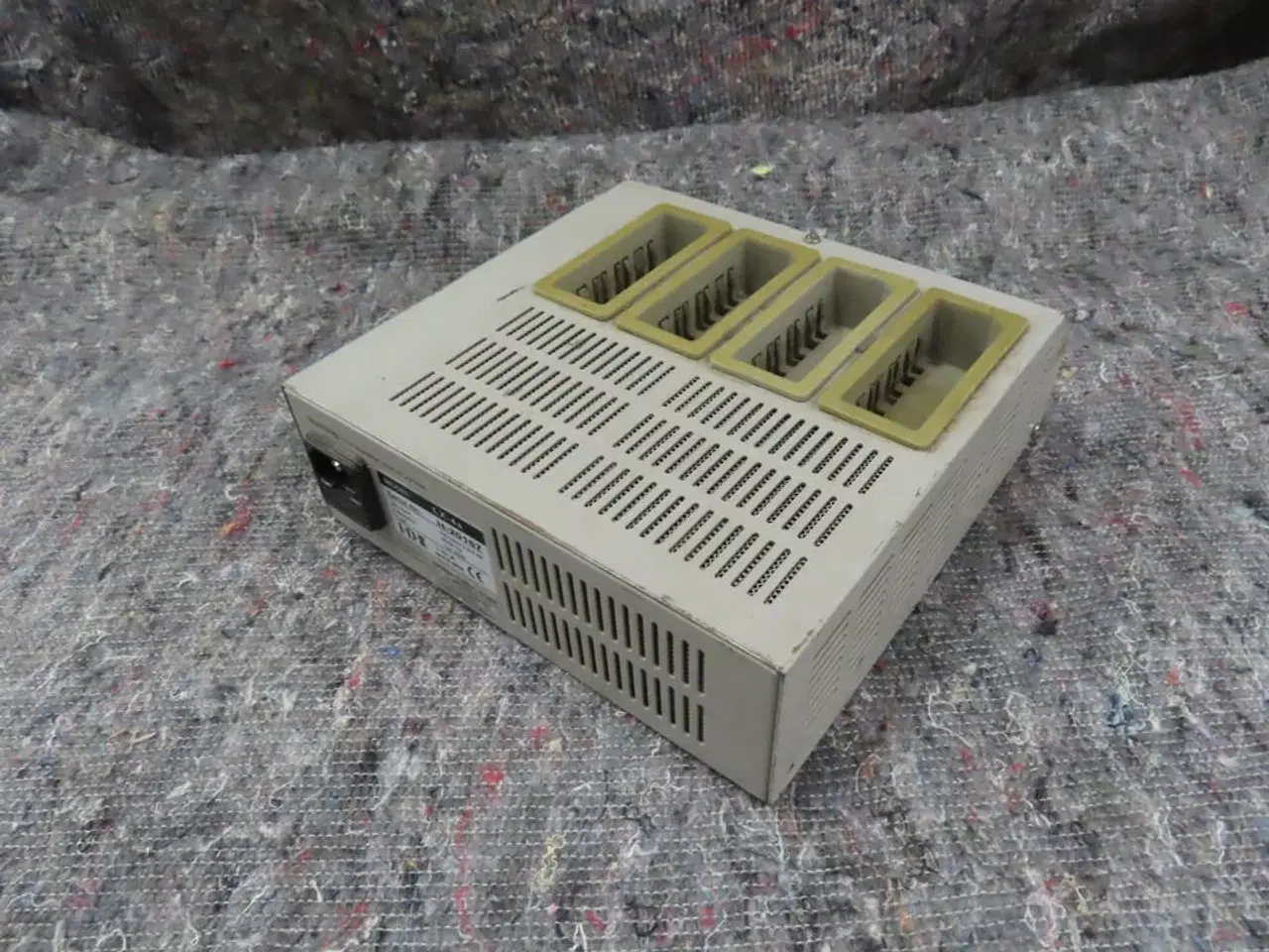 Billede 2 - Oplader til 4 Batterier - I.D.K LX-4a (MOMSFRI)