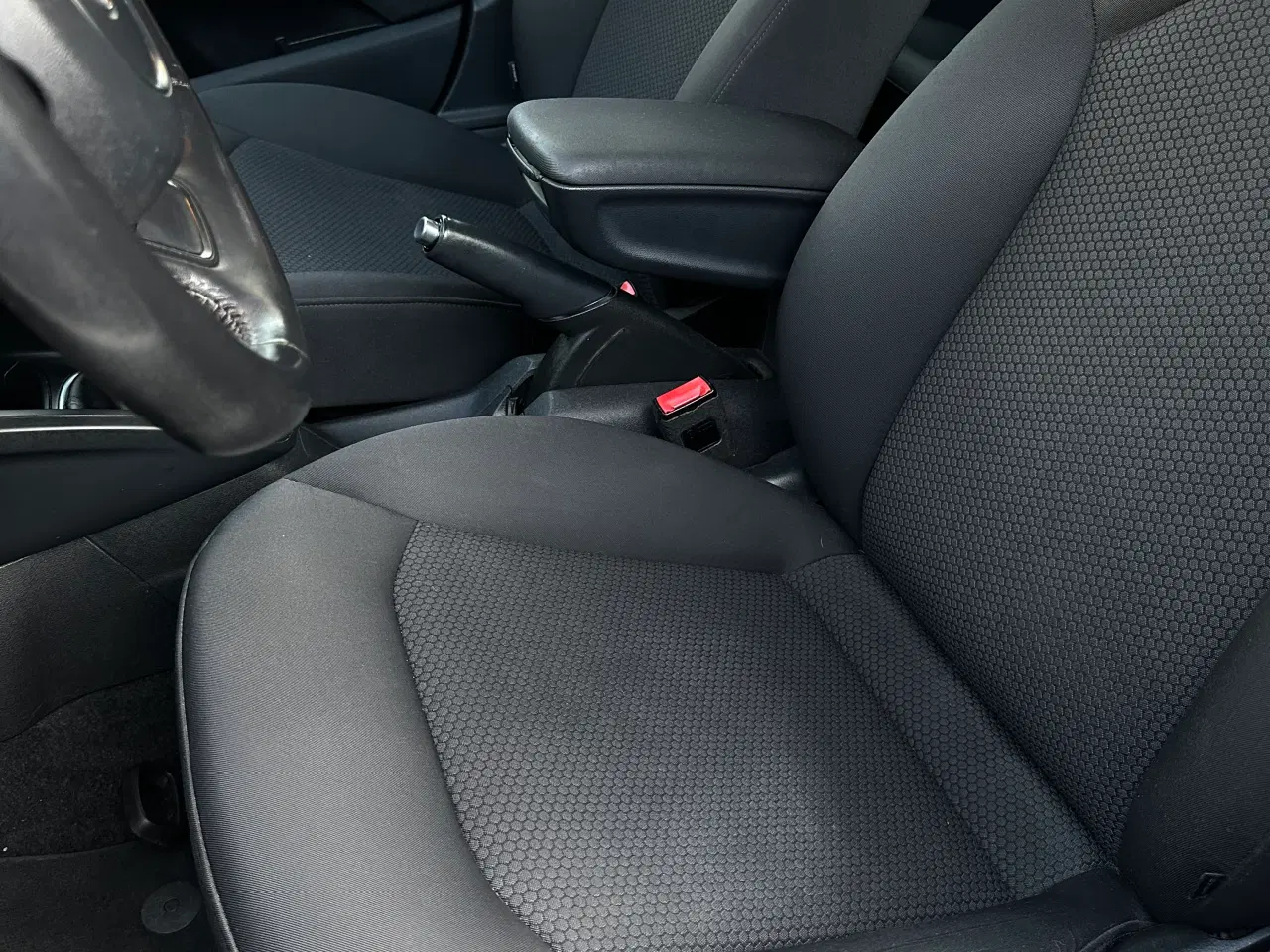 Billede 5 - 🚗 Audi A1 – 1.6 TDI, Sportback, 90HK, 5-dørs (201