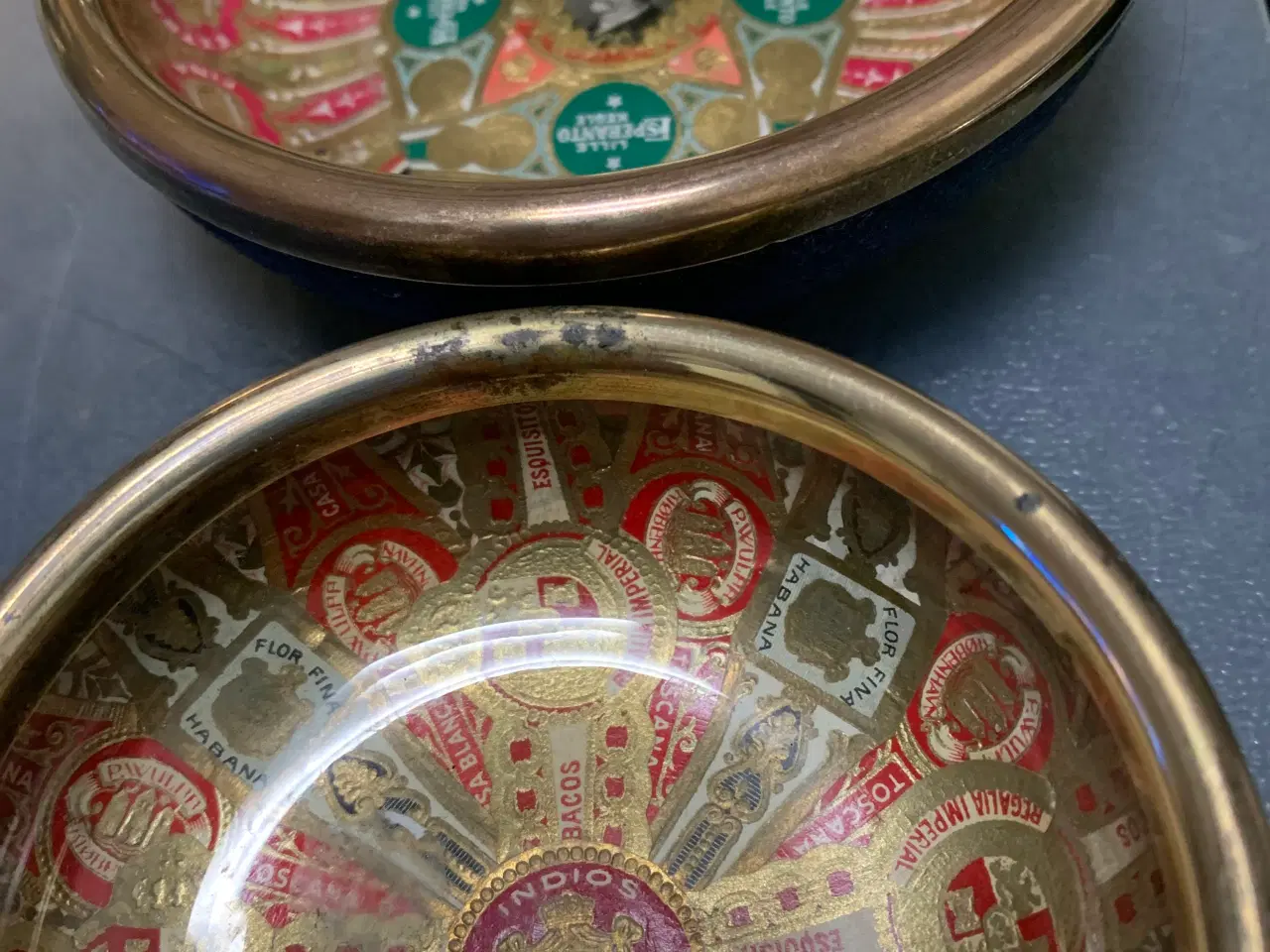 Billede 1 - Skåle med cigarmavebælter 