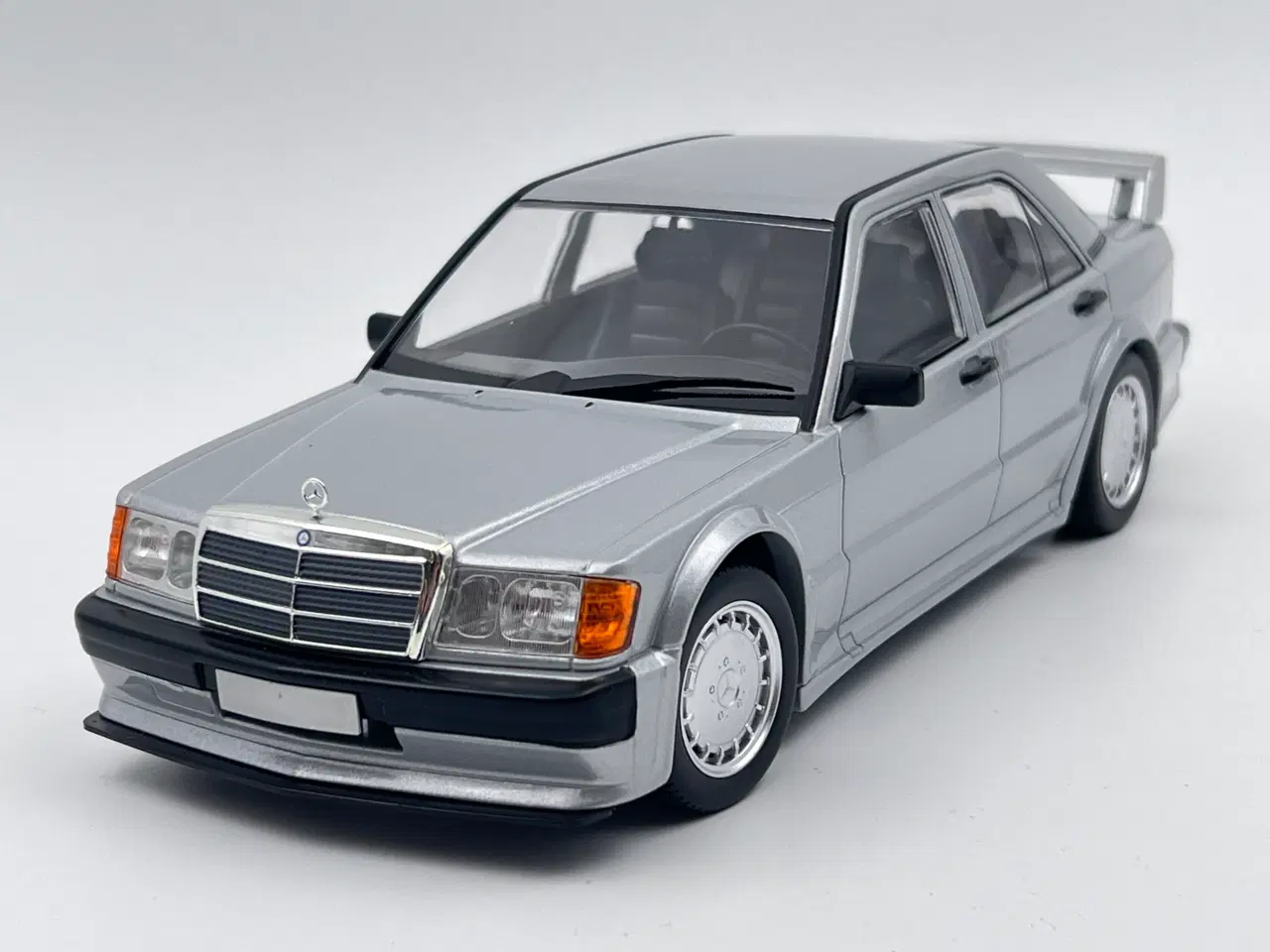 Billede 2 - 1989 Mercedes-Benz 190E 2.5-16 Evo 1 - 1:18