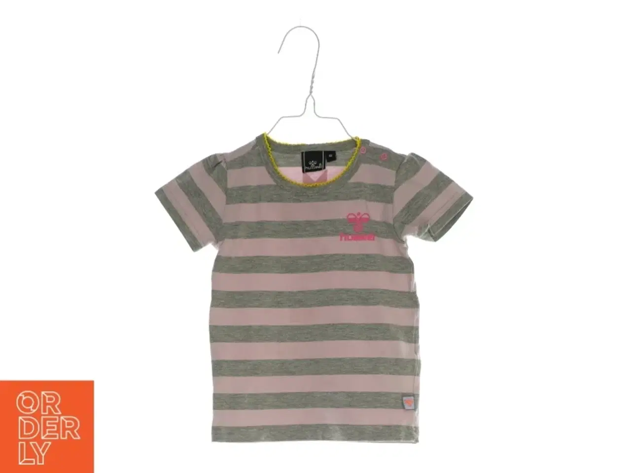 Billede 1 - T shirt fra Hummel (str. 86)