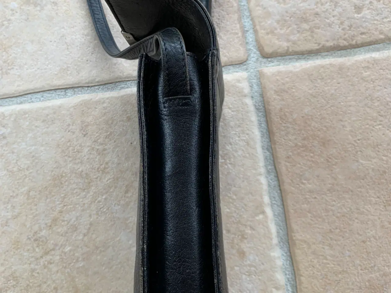 Billede 9 - Skuldertaske i sort 