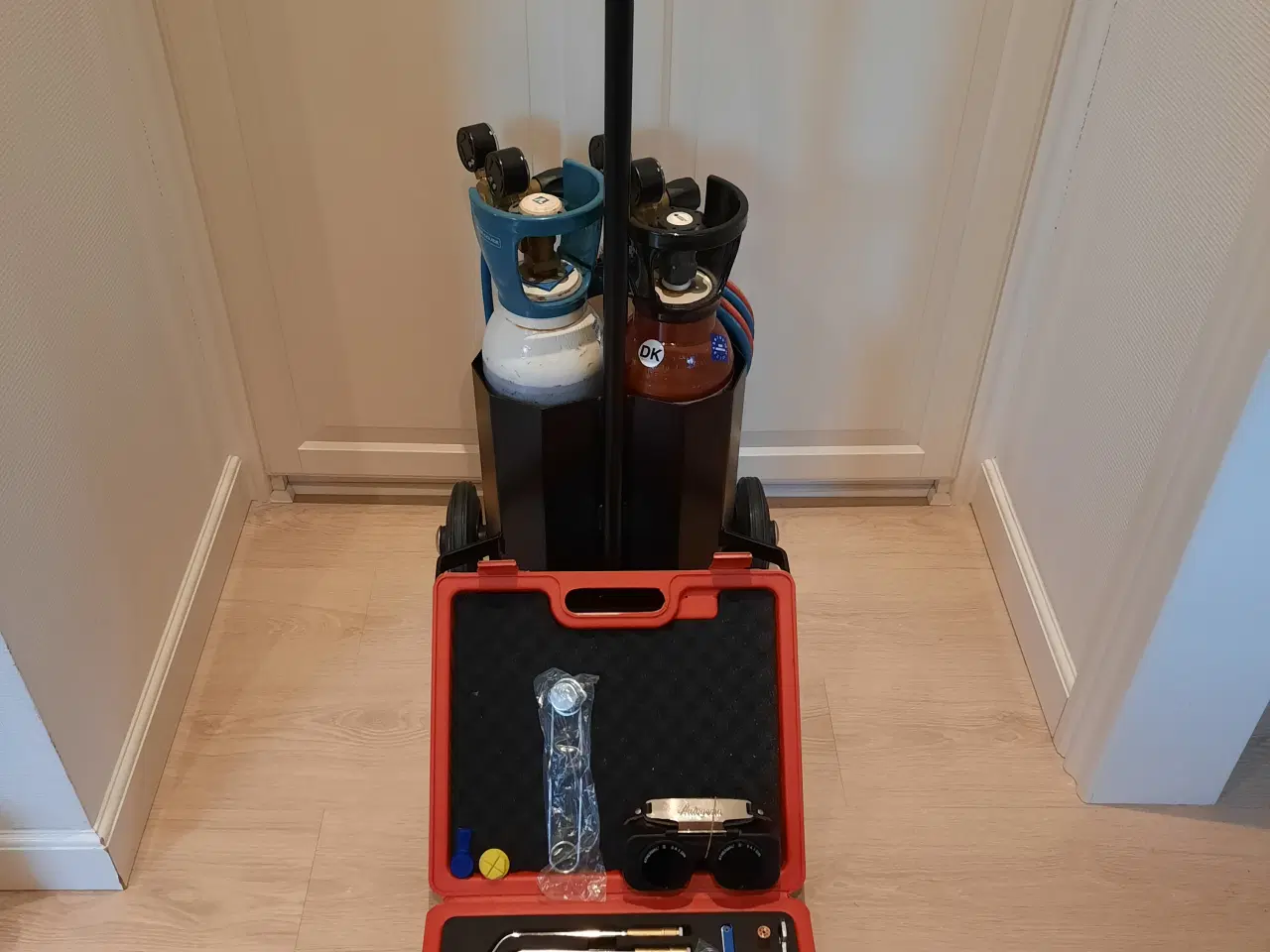 Billede 1 - Gas og ilt sæt / skærebrændersæt . Aga X 11 / WHC 