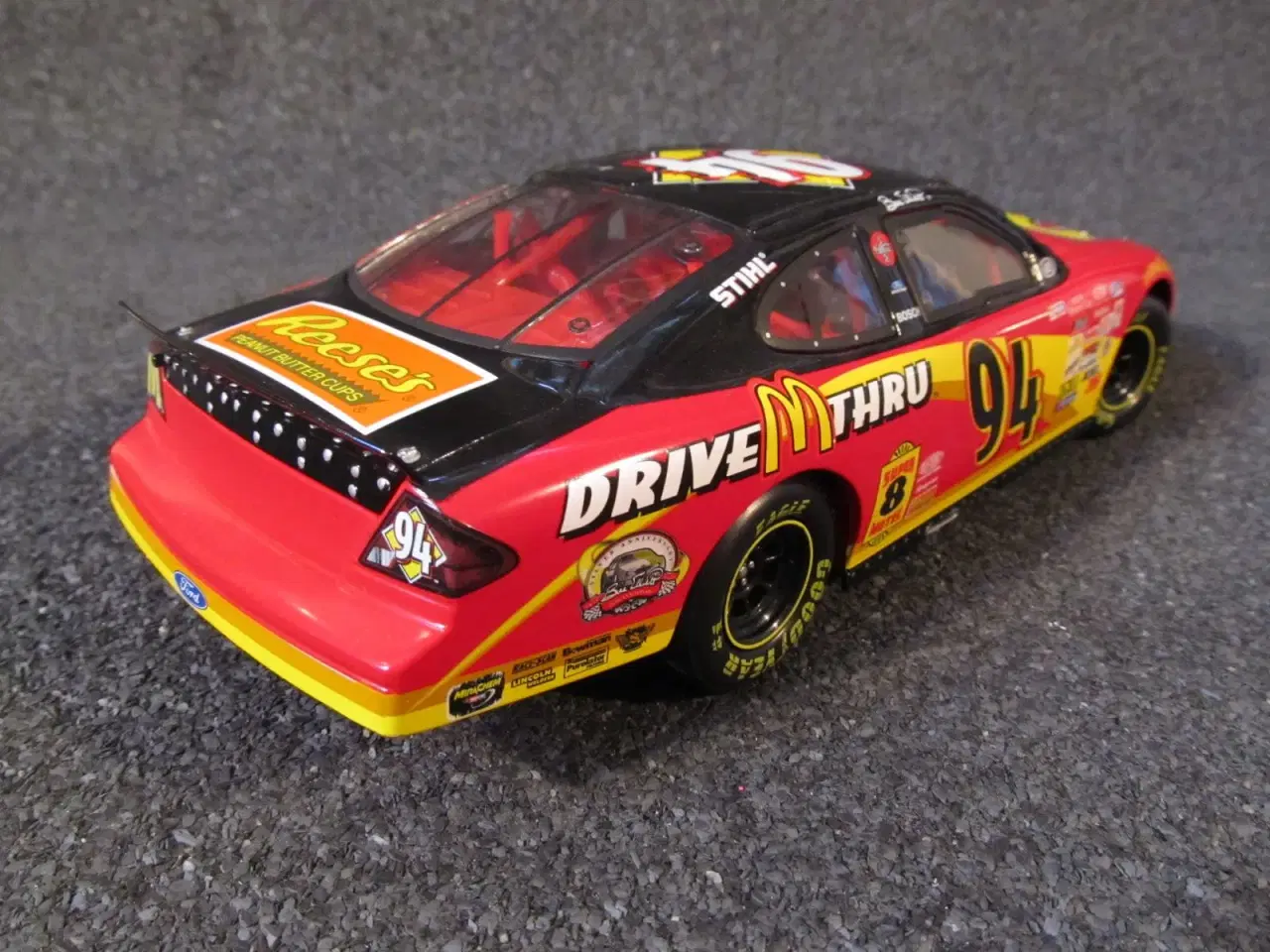 Billede 3 - 2000 Nascar Ford Taurus #94 1:18   