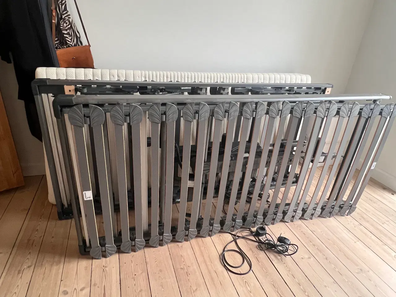 Billede 10 - elevationsseng 4 motor/zoner, 2stk bund, ergosleep