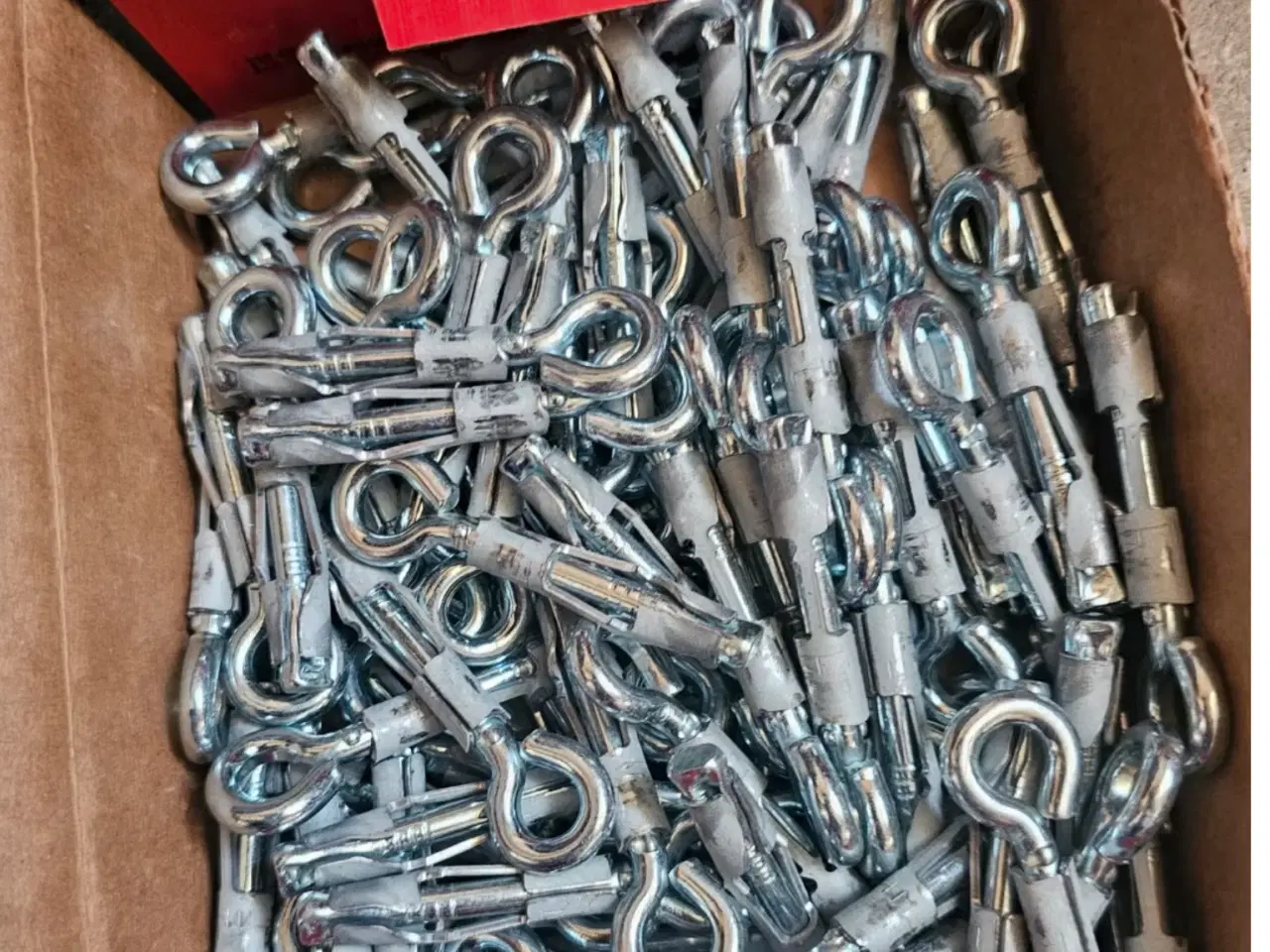 Billede 5 - KÆMPELOT Hilti fastgørelse