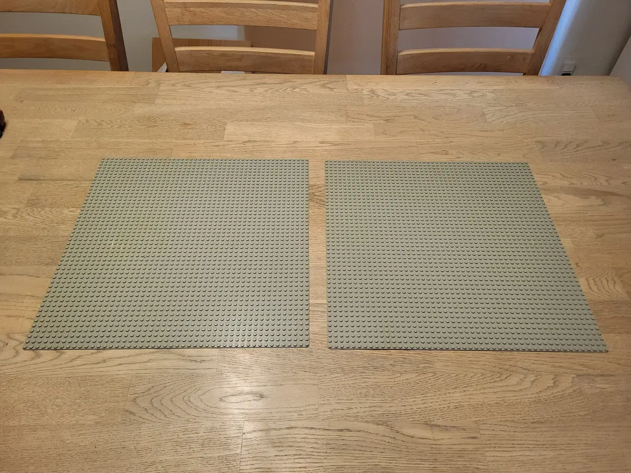 Billede 3 - 2 stk. Fine STOR lego plade 38 x 38 cm. 100 kr.