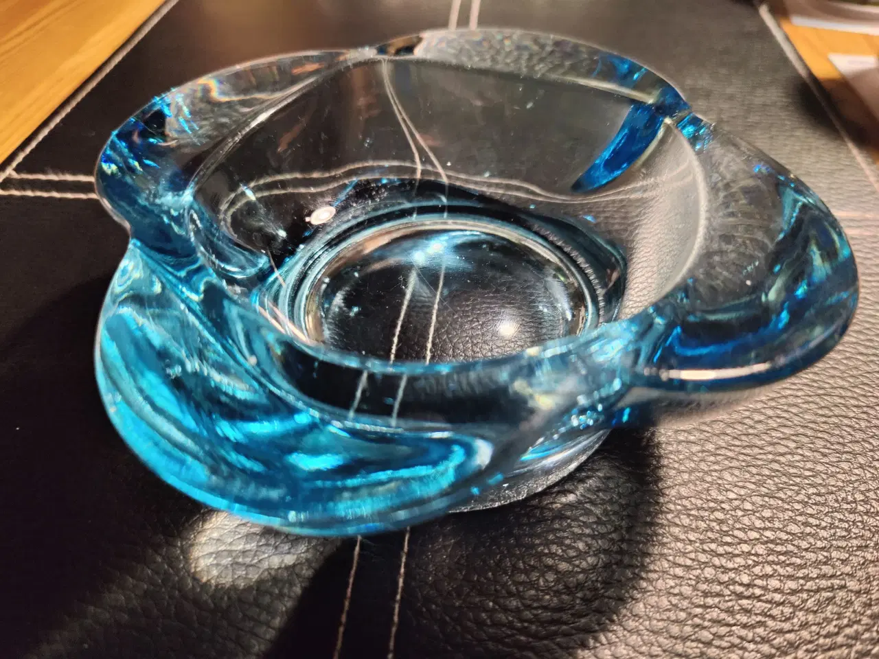 Billede 4 - Glasskål med form, turkis