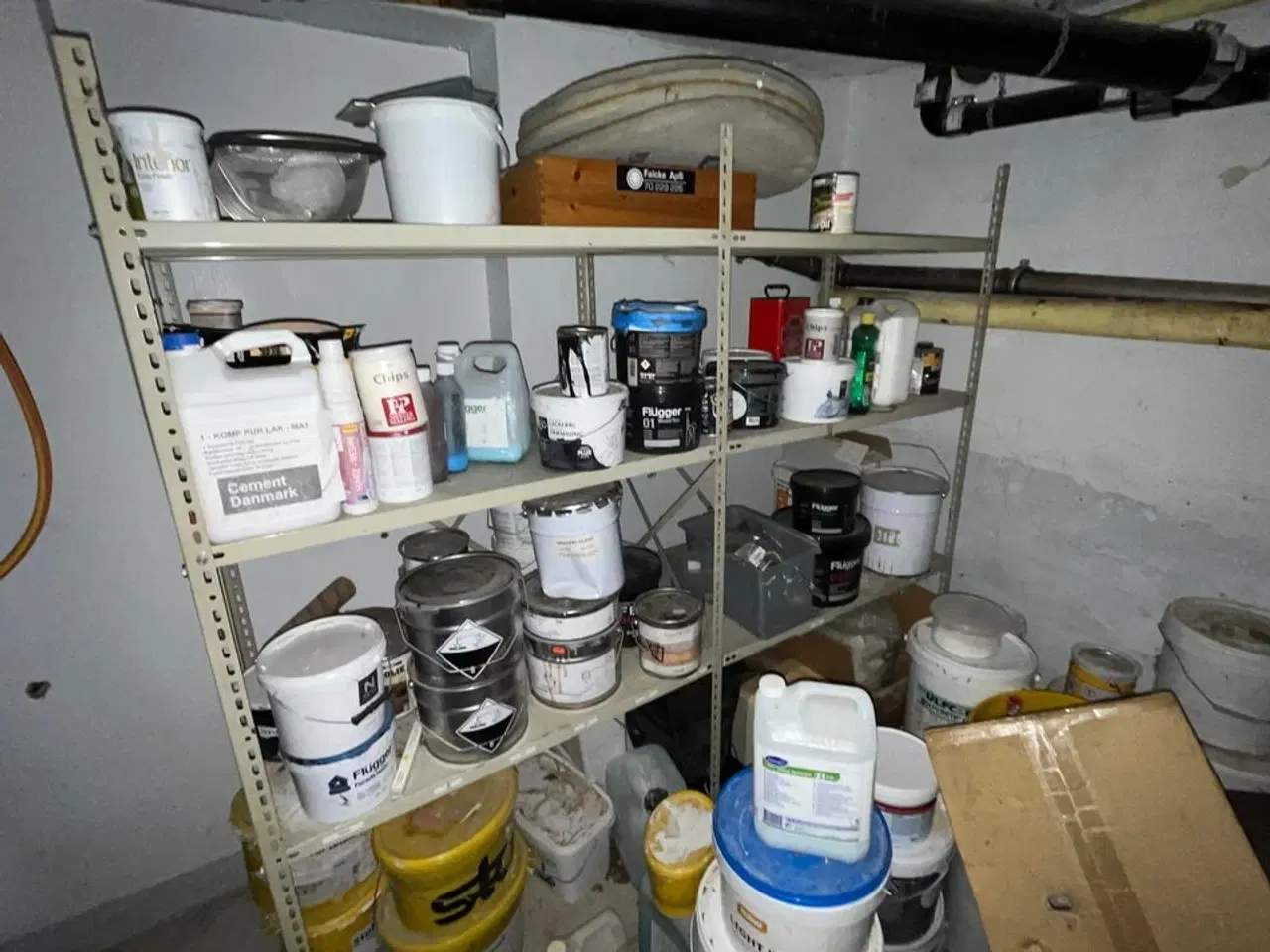 Billede 3 - Tøm rummet for det på billederne