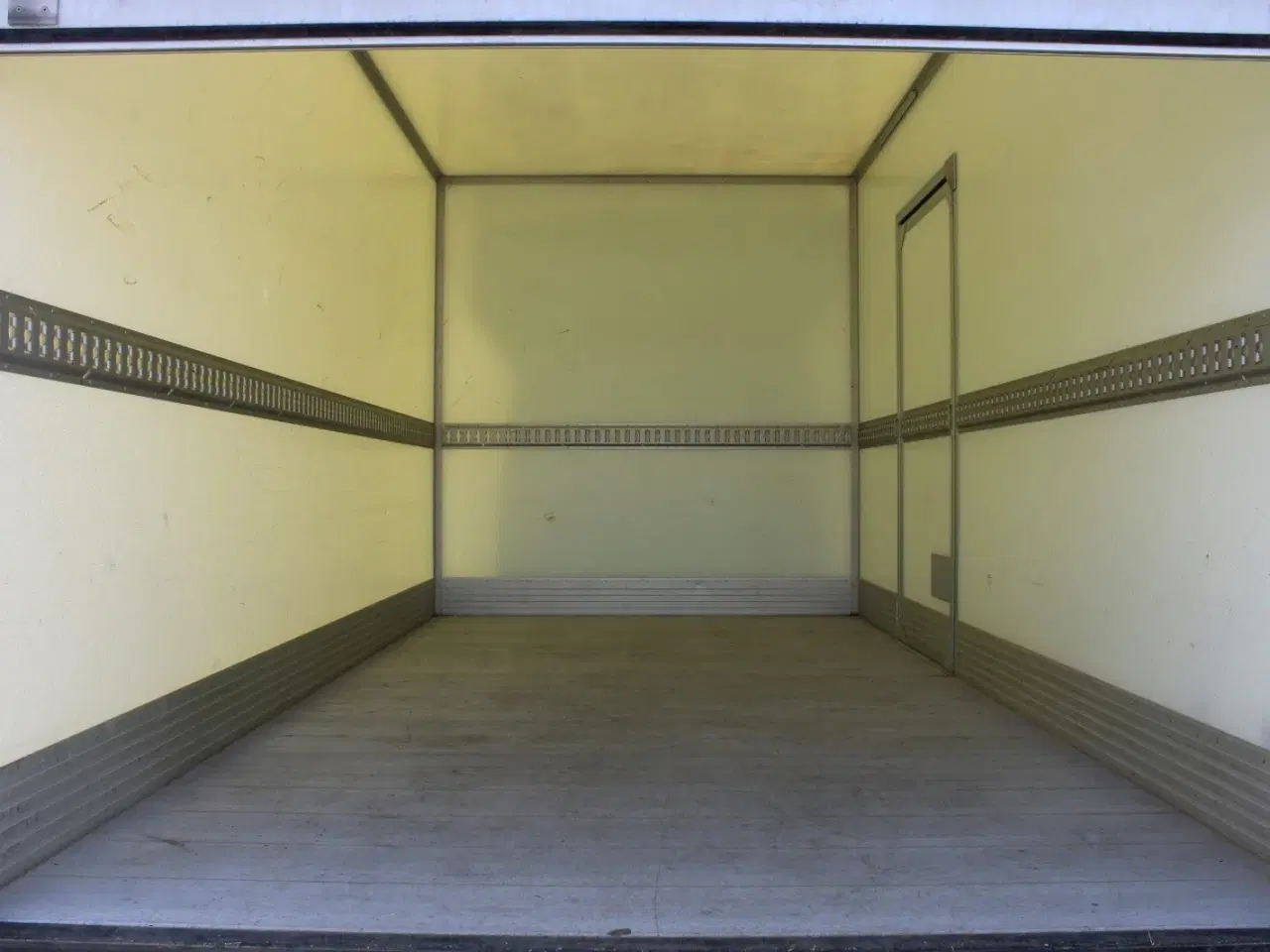 Billede 11 - Mercedes Sprinter 319 3,0 CDi A3 Chassis aut. RWD