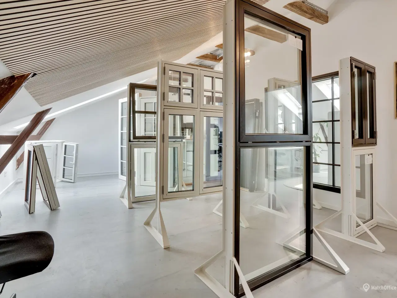 Billede 11 - Rustikt New Yorker storrumskontor - lyst og charmerende