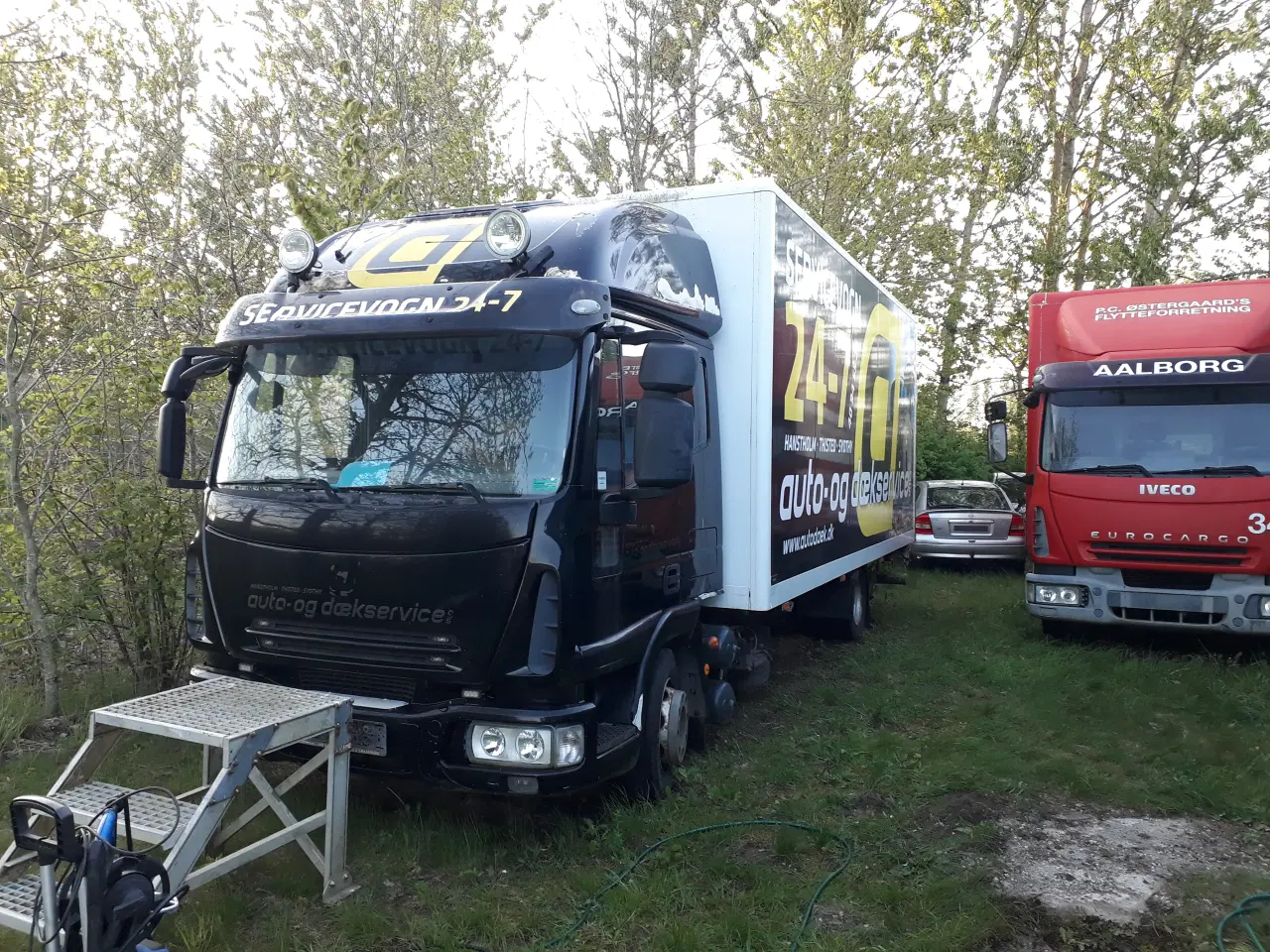 Billede 1 - Iveco Eurocargo 90 E 22. m. kasse og læssebagsmæk.