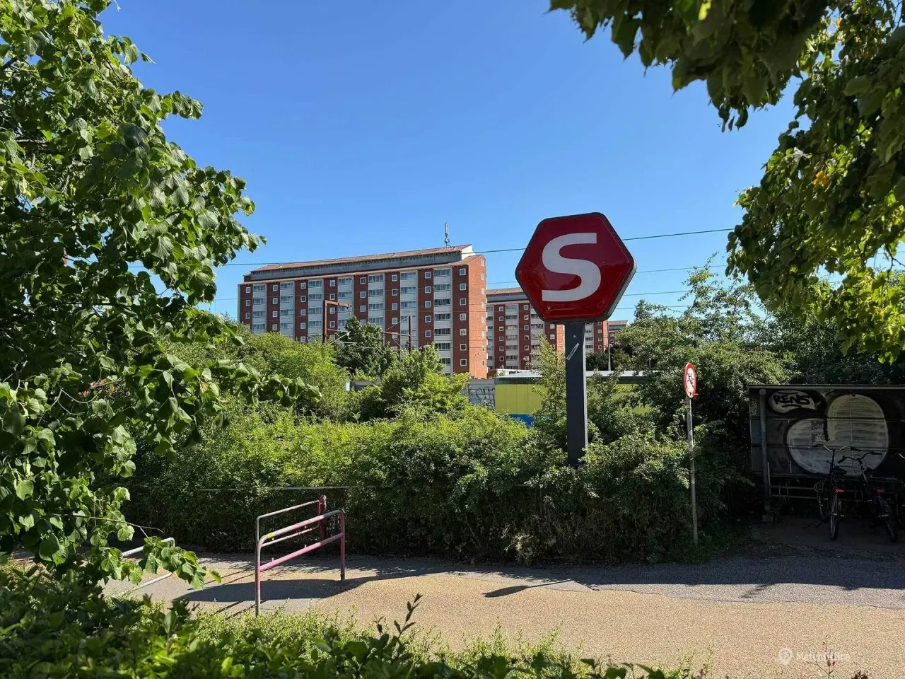 Billede 11 - Lyst kontorlejemål eller kliniklejemål med højt til loftet - tæt på offentlig transport og Motorring 3