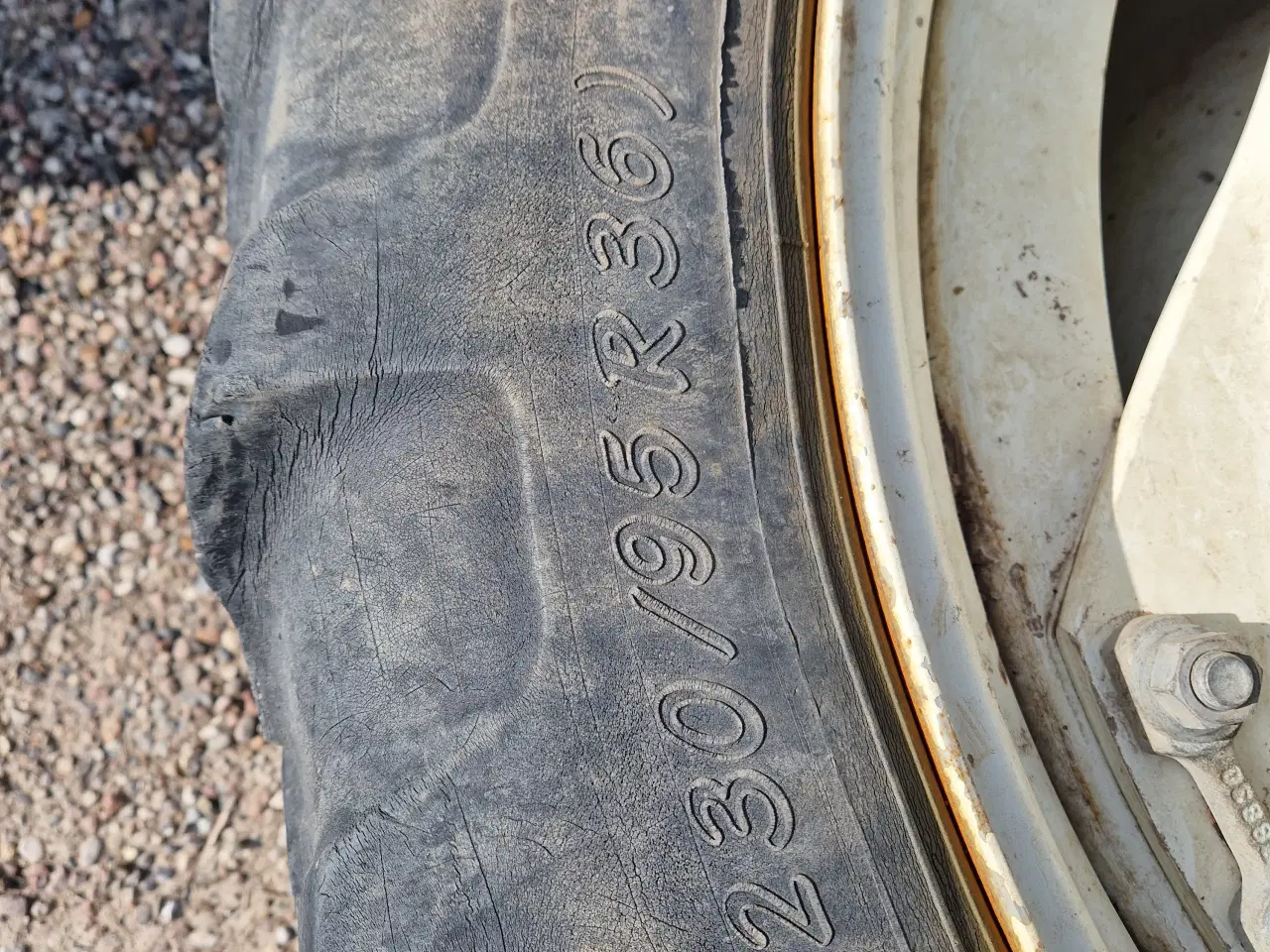 Billede 6 - Dæk og Fælge til New Holland TN75