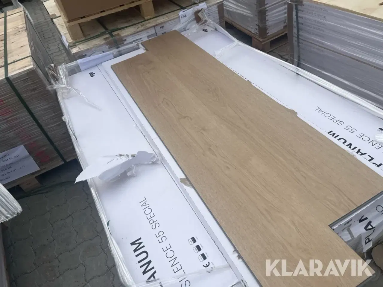Billede 3 - Gulv Ege SPC vinyl 55 speciel eg 110 kvadratmeter