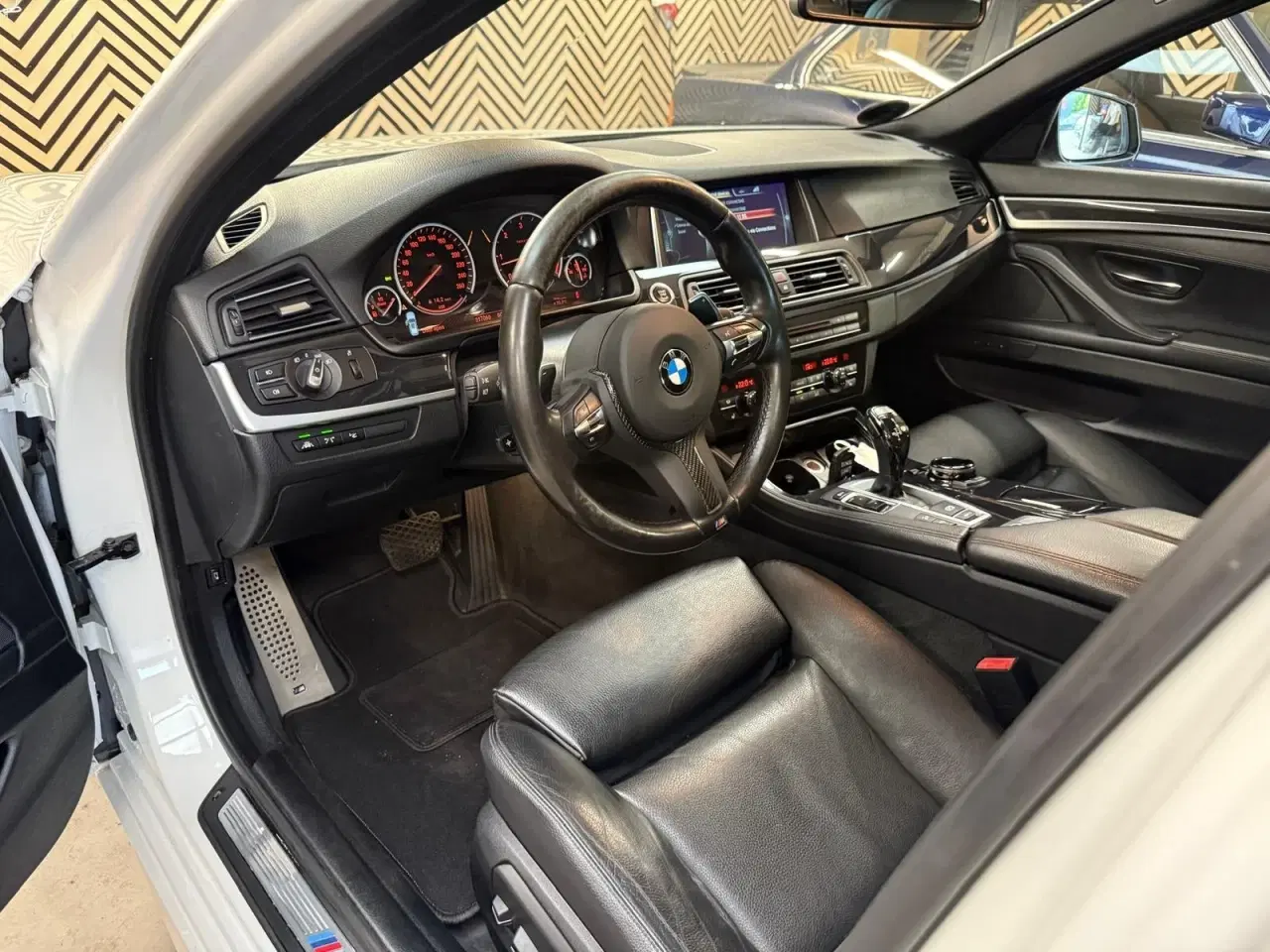 Billede 8 - BMW 530d 3,0 Touring M-Sport xDrive aut.