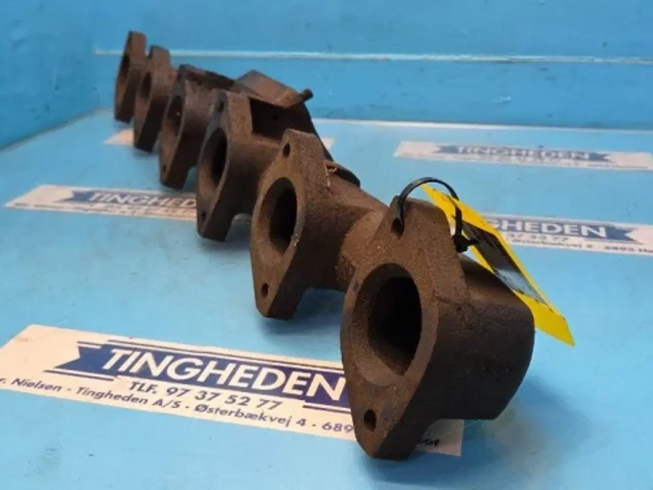 Billede 4 - John Deere 6125HZ001 Udstødningsmanifold R116838