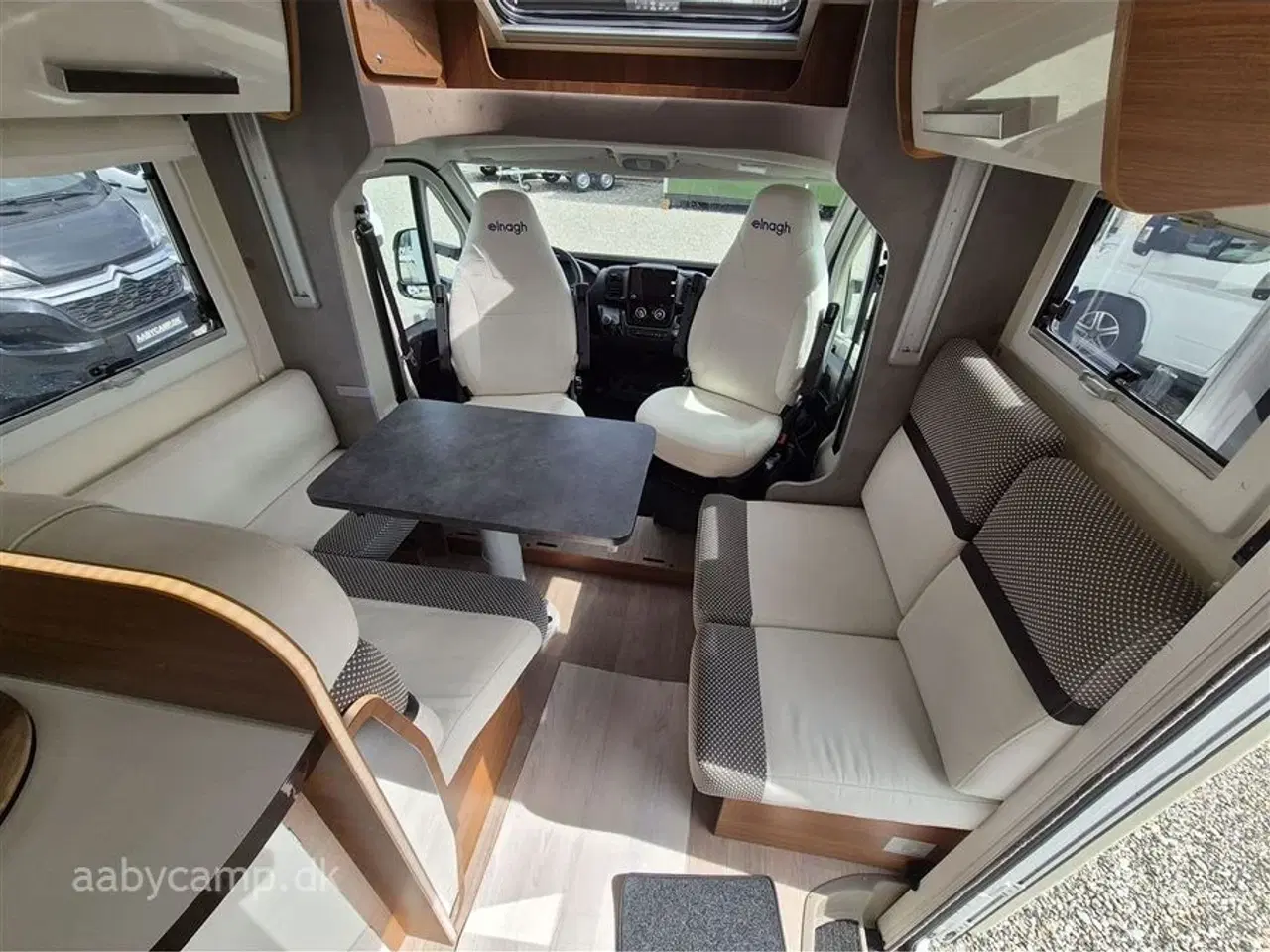 Billede 7 - 2022 - Elnagh Baron 575   Markise. solcelle. lithium batteri. inverter. cykelstativ. undervognsbehandlet. LPG fyldegas. Fuld service. 5 selepladser. Kun 41,000 km.