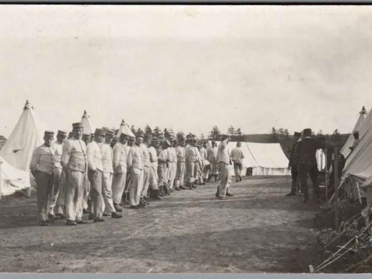 Billede 1 - Soldater - Fotokort Aage Munksgaard - Viborg - Postkort - Ubrugt