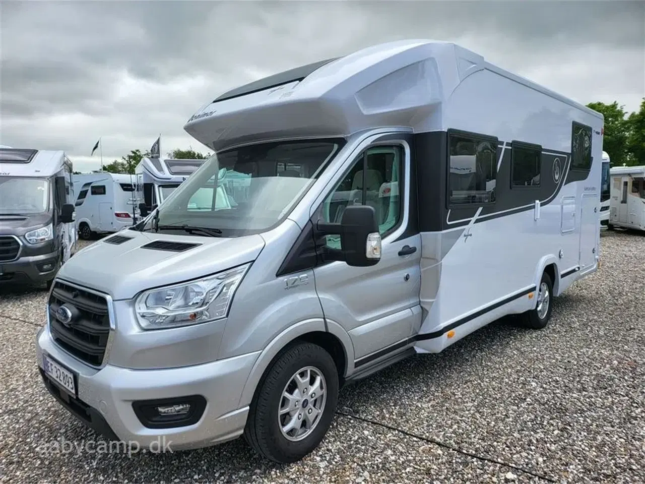 Billede 2 - 2024 - Benimar Tessoro T468 Special Edition   Automatgear. NK Pakke. solcelle. batteri. inverter. Maxxfan. markise. udvendigt bruseudtag. lædersæder. Kun 4600 Km!!!