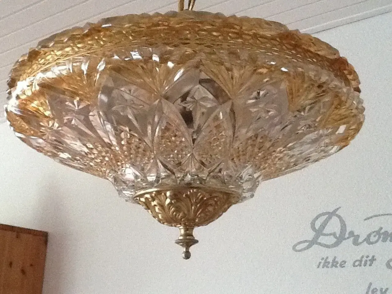Billede 3 - Krystallampe med guldstaffering