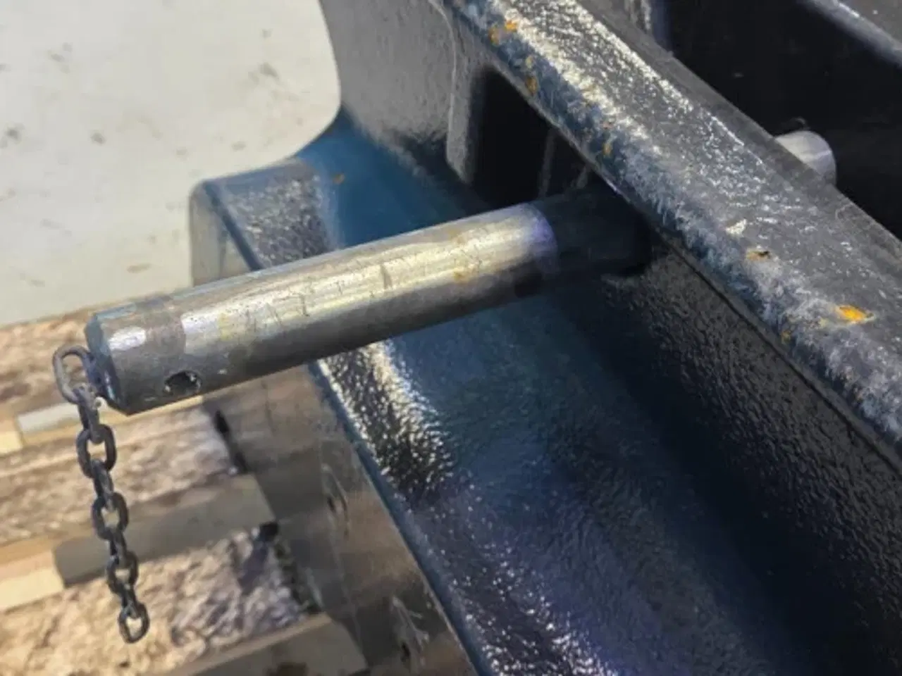 Billede 10 - Case Farmall 115C Frontvægt Holder 84313805