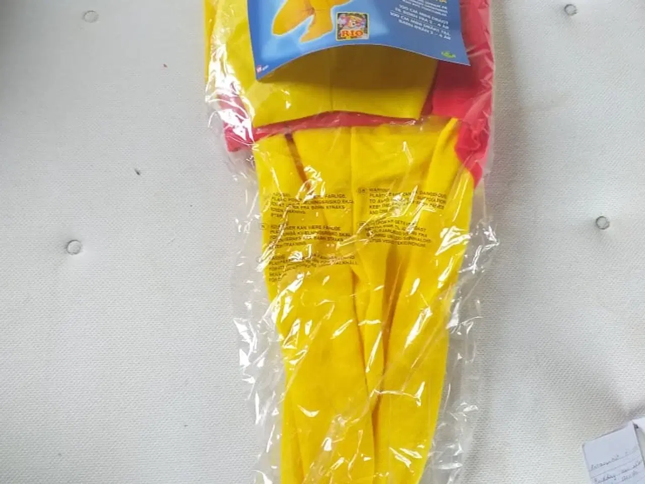 Billede 1 - Honey Bear hel dragt det er mærket Rio og den pass