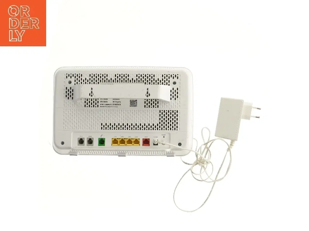 Billede 2 - Internet router med strømadapter fra Sagemcom (str. 29x19 cm)